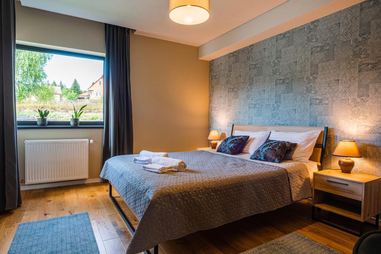 Bazalt Apartments Миеркуря Чук Екстериор снимка