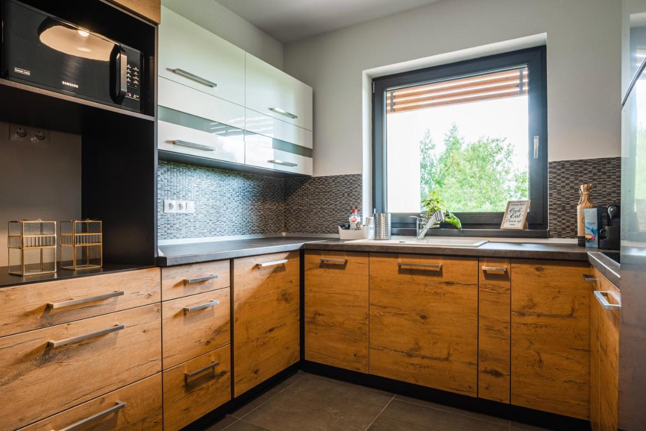 Bazalt Apartments Миеркуря Чук Екстериор снимка