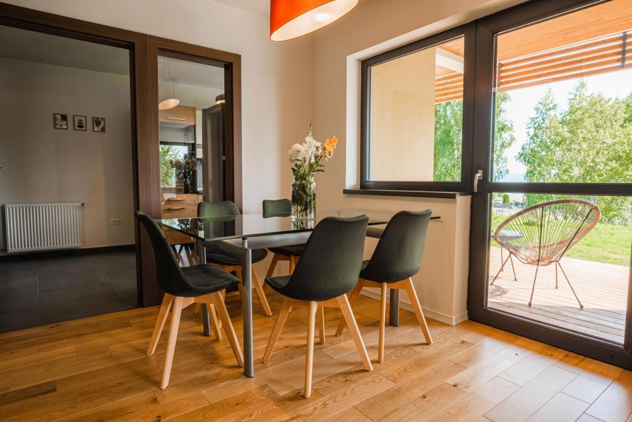 Bazalt Apartments Миеркуря Чук Екстериор снимка