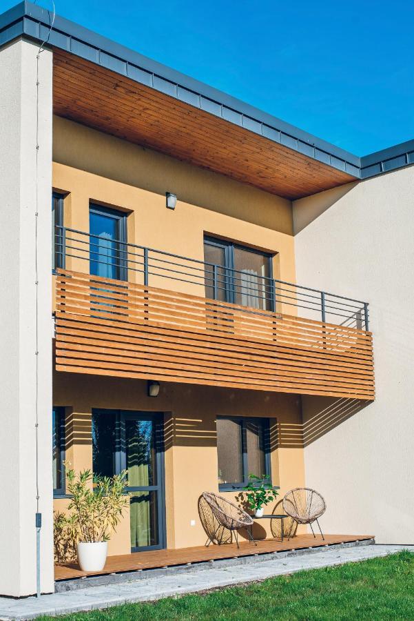 Bazalt Apartments Миеркуря Чук Екстериор снимка