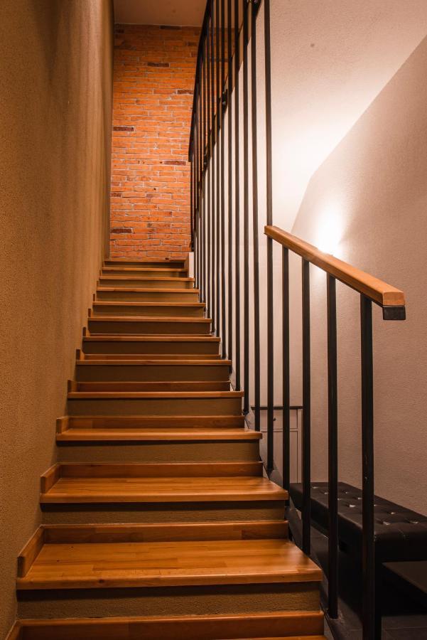 Bazalt Apartments Миеркуря Чук Екстериор снимка